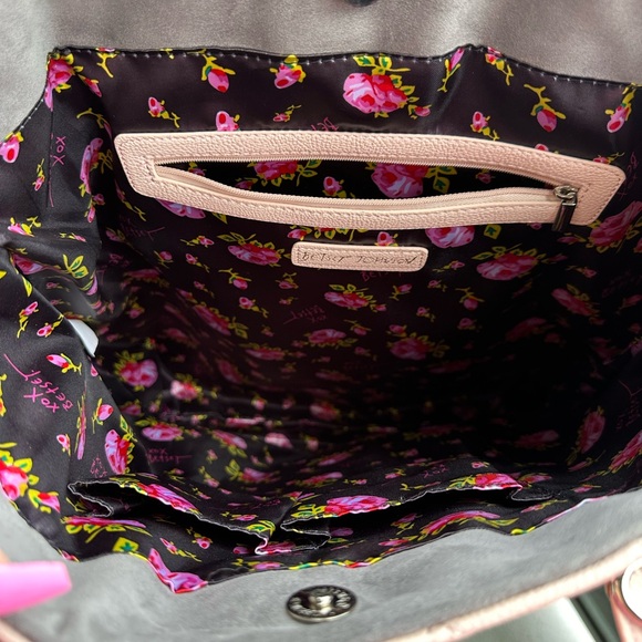 Heart Pattern Tote Bag - Picture 8 of 8